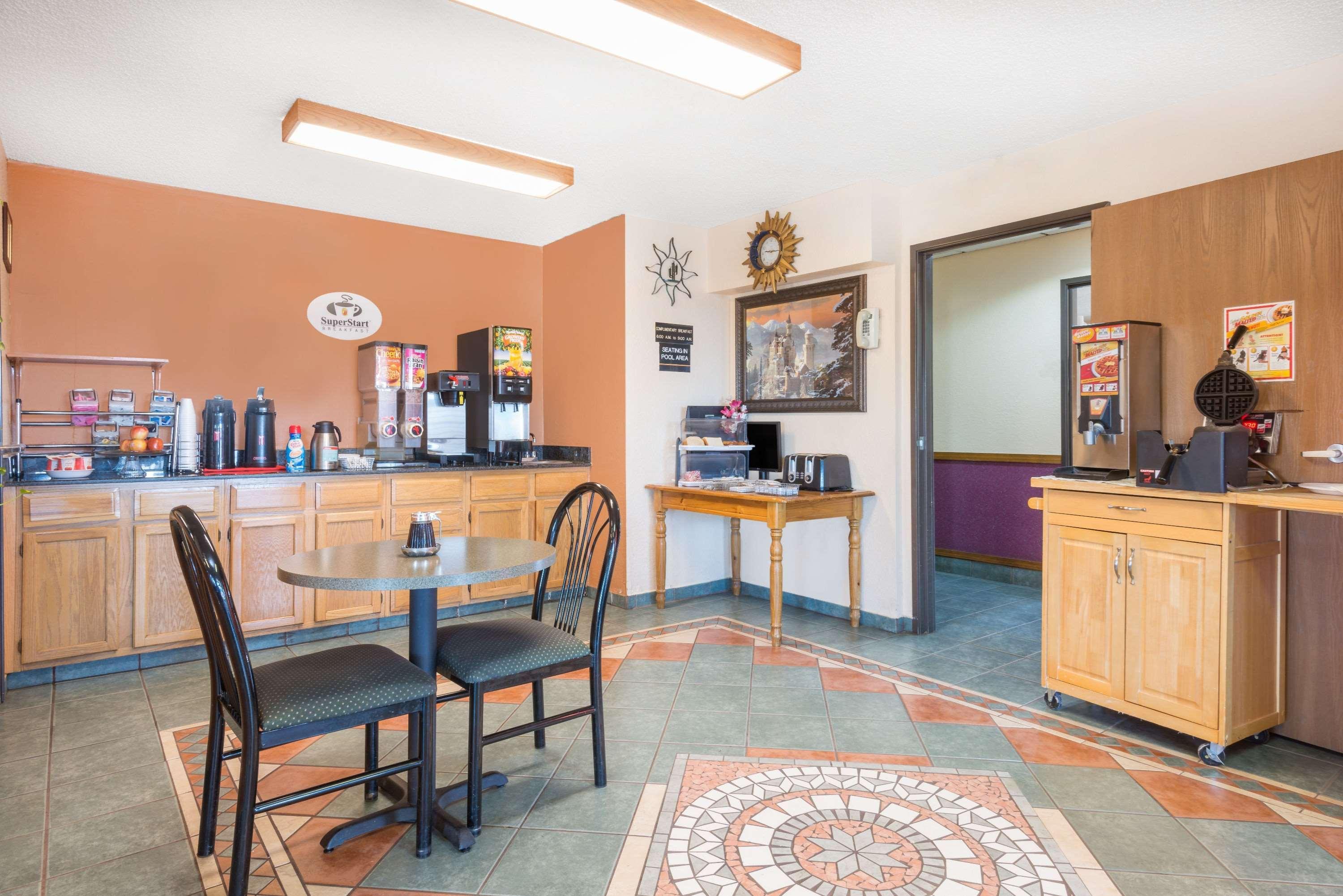 Motel 6 Deming, Nm Buitenkant foto